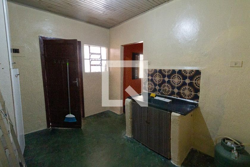 Casa, 1 quarto, 275 m² - Foto 33