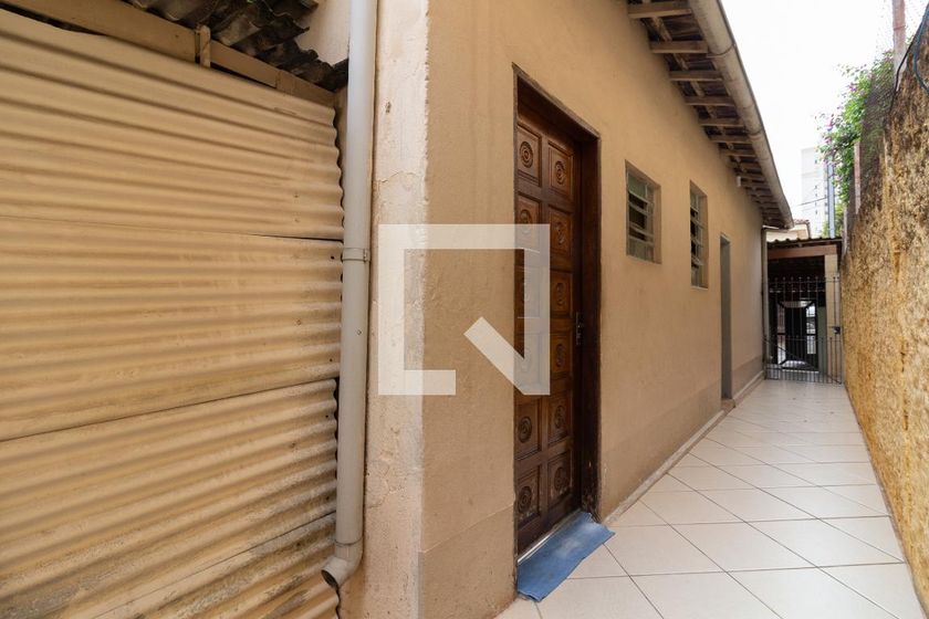 Casa, 1 quarto, 275 m² - Foto 35