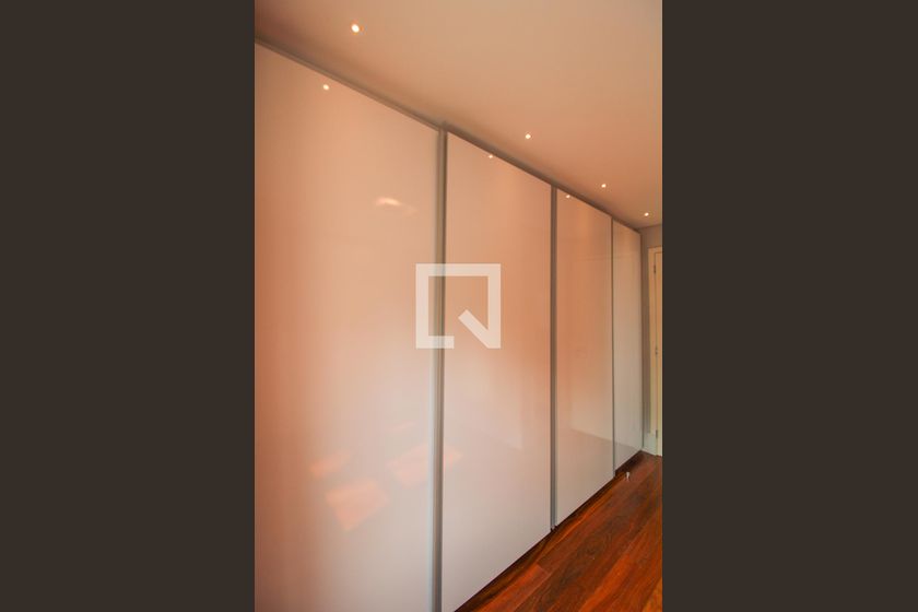 Apartamento à Venda - Cambuí, 2 Quartos,  105 m2 em , Campinas - sp | SoloBR