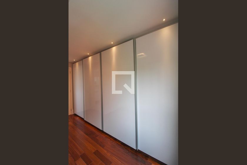 Apartamento à Venda - Cambuí, 2 Quartos,  105 m2 em , Campinas - sp | SoloBR