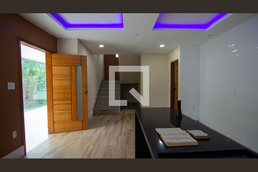 Casa, 4 quartos, 563 m² - Foto 1