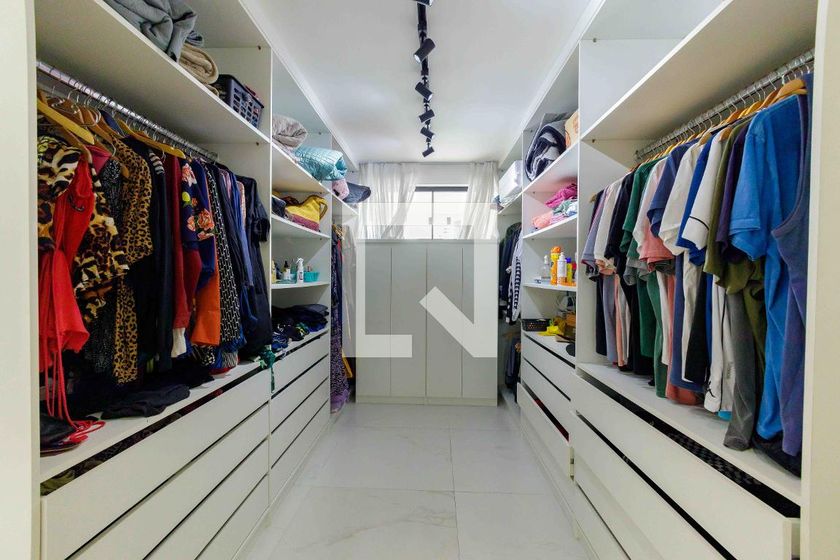 Casa, 4 quartos, 270 m² - Foto 51
