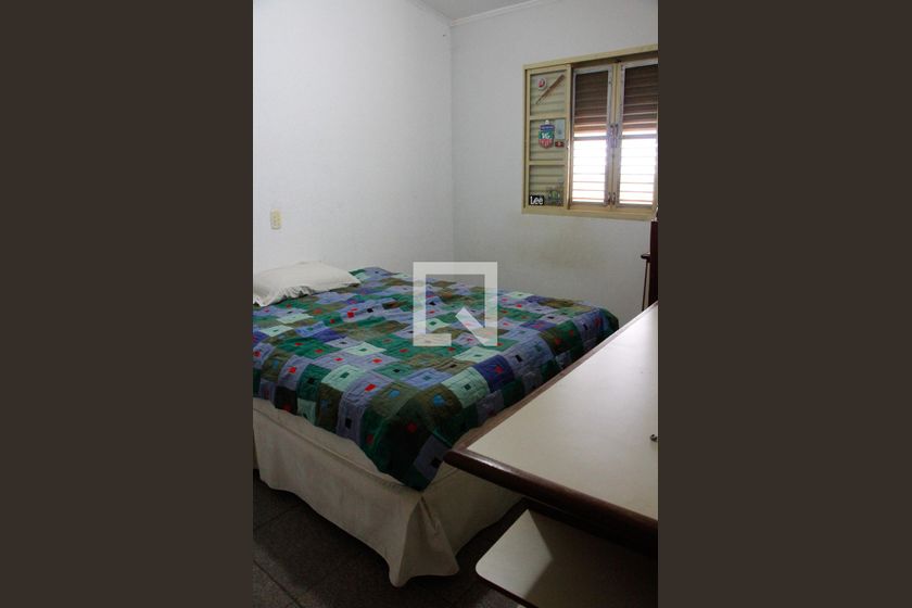 Casa à Venda - Jardim Santana, 5 Quartos,  200 m2 em , Campinas - sp | SoloBR
