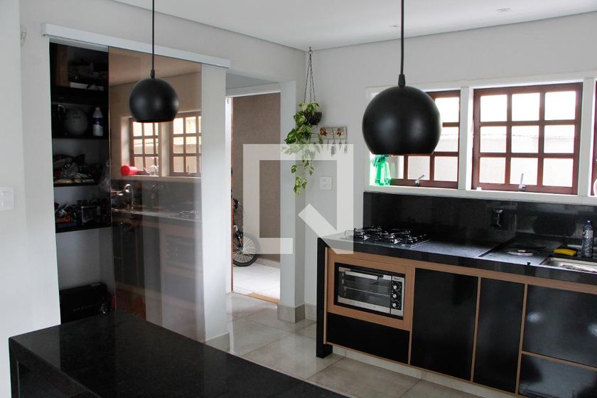 Casa à Venda - Jardim Santana, 5 Quartos,  200 m2 em , Campinas - sp | SoloBR