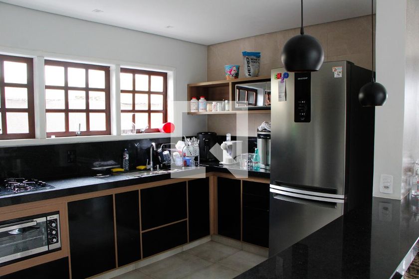 Casa à Venda - Jardim Santana, 5 Quartos,  200 m2 em , Campinas - sp | SoloBR