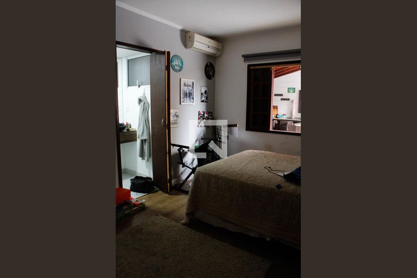Casa à Venda - Jardim Santana, 5 Quartos,  200 m2 em , Campinas - sp | SoloBR