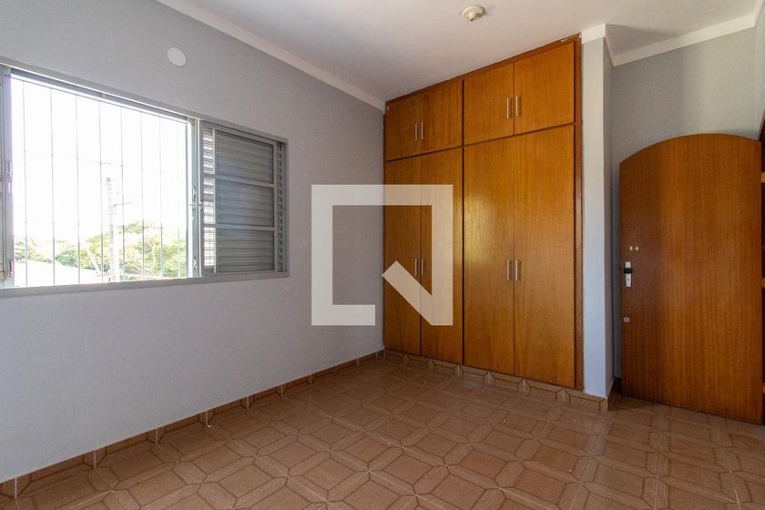 Casa à Venda - Barão Geraldo - Centro, 4 Quartos,  180 m2 em , Campinas - sp | SoloBR