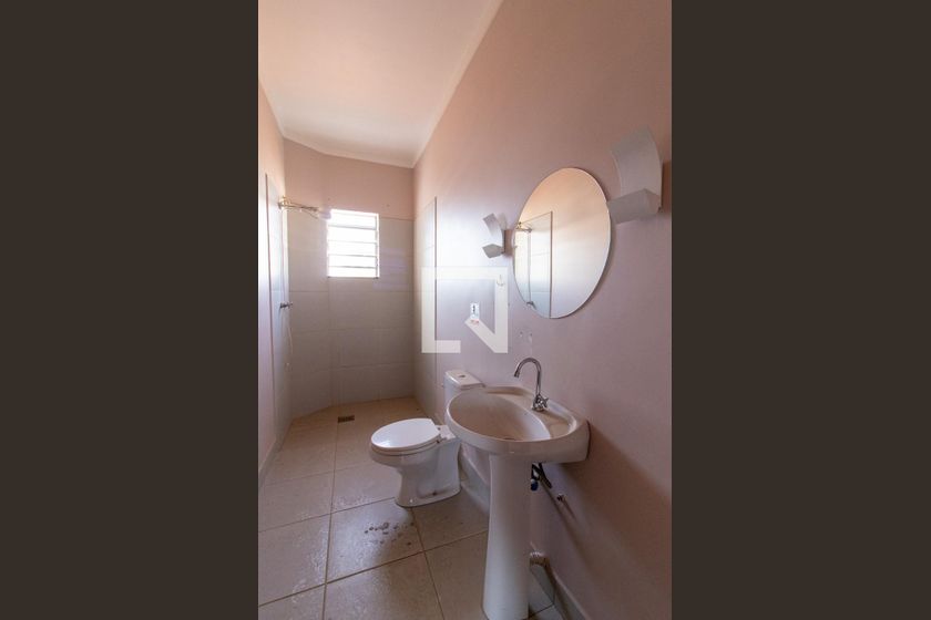 Casa à Venda - Barão Geraldo - Centro, 4 Quartos,  180 m2 em , Campinas - sp | SoloBR