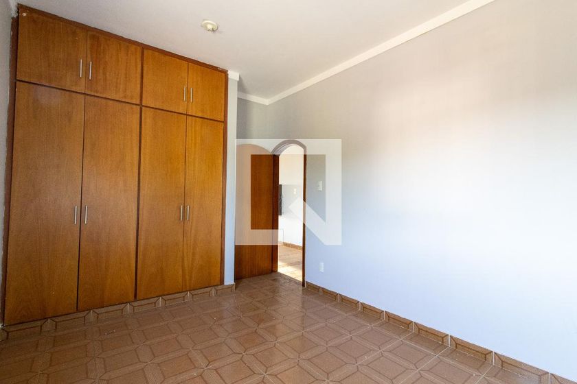 Casa à Venda - Barão Geraldo - Centro, 4 Quartos,  180 m2 em , Campinas - sp | SoloBR