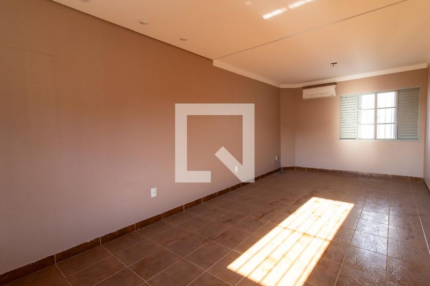 Casa à Venda - Barão Geraldo - Centro, 4 Quartos,  180 m2 em , Campinas - sp | SoloBR