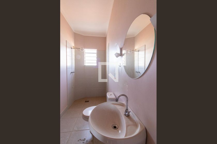 Casa à Venda - Barão Geraldo - Centro, 4 Quartos,  180 m2 em , Campinas - sp | SoloBR