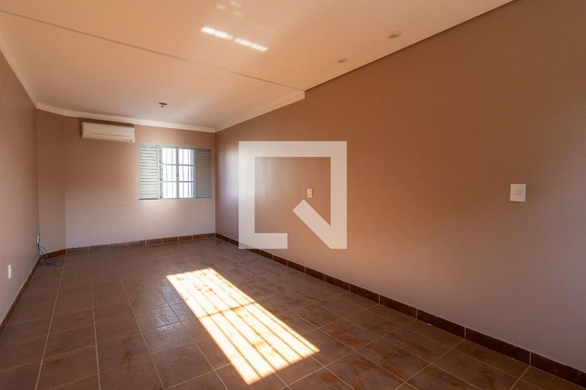 Casa à Venda - Barão Geraldo - Centro, 4 Quartos,  180 m2 em , Campinas - sp | SoloBR