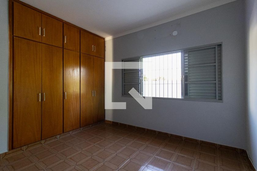 Casa à Venda - Barão Geraldo - Centro, 4 Quartos,  180 m2 em , Campinas - sp | SoloBR