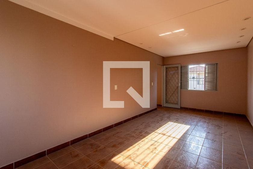 Casa à Venda - Barão Geraldo - Centro, 4 Quartos,  180 m2 em , Campinas - sp | SoloBR