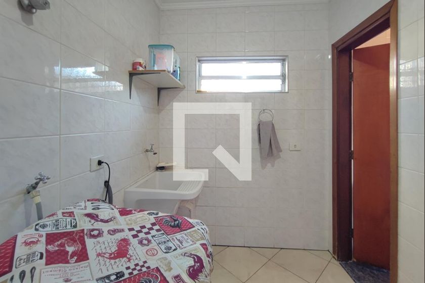 Casa à Venda - Parque Prado, 2 Quartos,  260 m2 em , Campinas - sp | SoloBR
