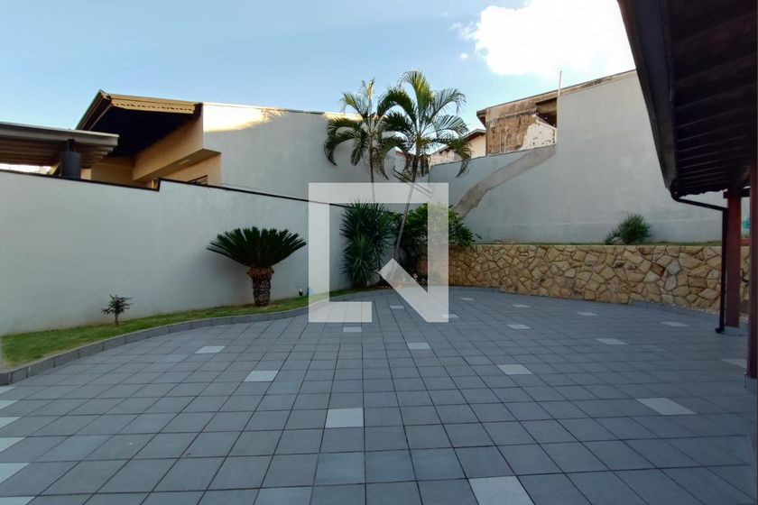 Casa à Venda - Parque Prado, 2 Quartos,  260 m2 em , Campinas - sp | SoloBR