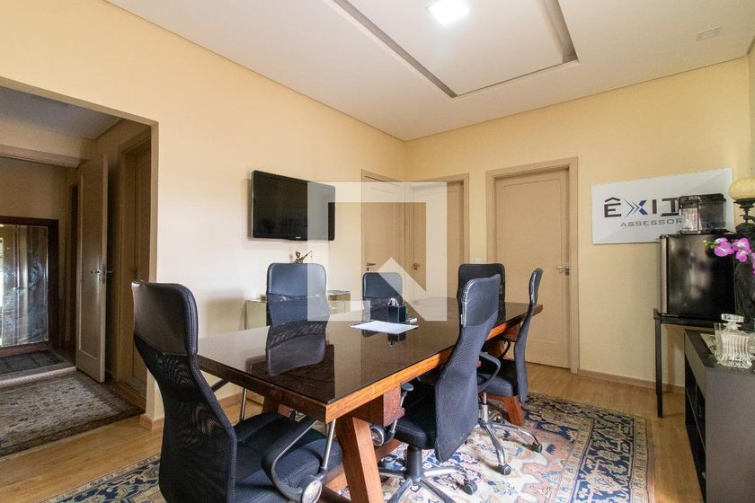 Casa à Venda - Cambuí, 5 Quartos,  304 m2 em , Campinas - sp | SoloBR