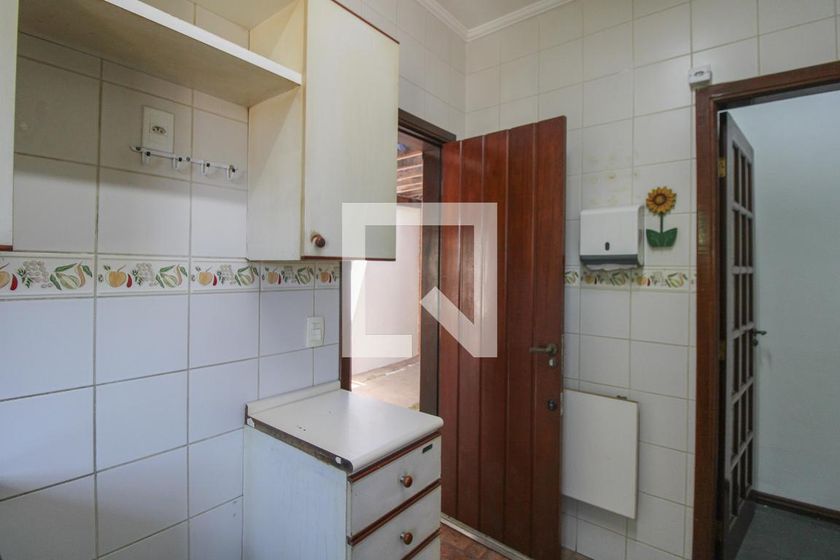 Casa à Venda - Jardim Planalto, 2 Quartos,  330 m2 em , Campinas - sp | SoloBR