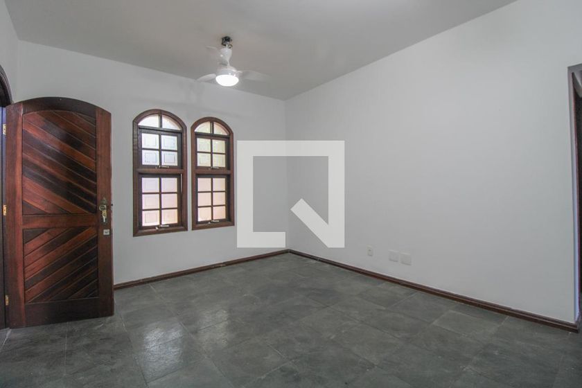 Casa à Venda - Jardim Planalto, 2 Quartos,  330 m2 em , Campinas - sp | SoloBR