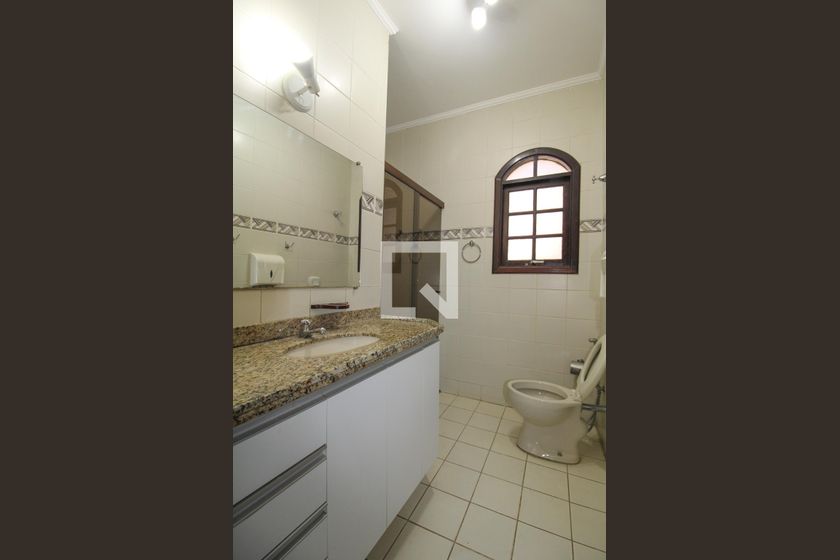 Casa à Venda - Jardim Planalto, 2 Quartos,  330 m2 em , Campinas - sp | SoloBR