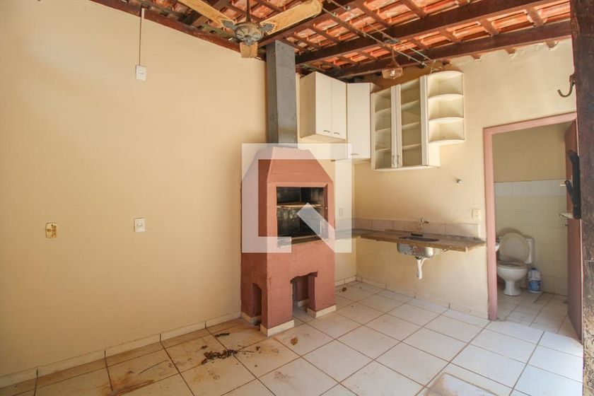 Casa à Venda - Jardim Planalto, 2 Quartos,  330 m2 em , Campinas - sp | SoloBR