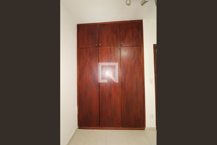 Casa à Venda - Jardim Planalto, 2 Quartos,  330 m2 em , Campinas - sp | SoloBR