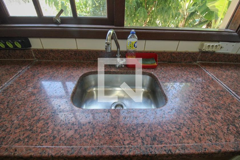 Casa à Venda - Jardim Planalto, 2 Quartos,  330 m2 em , Campinas - sp | SoloBR
