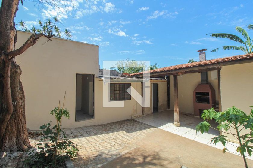 Casa à Venda - Jardim Planalto, 2 Quartos,  330 m2 em , Campinas - sp | SoloBR