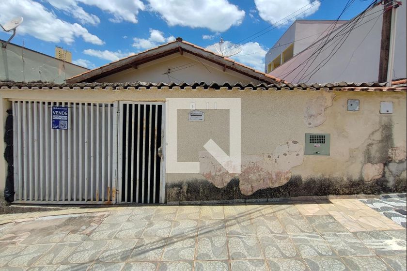 Casa à Venda - Parque Prado, 2 Quartos,  150 m2 em , Campinas - sp | SoloBR