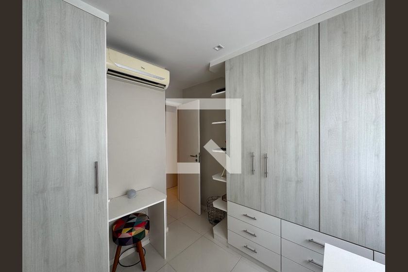 Casa, 4 quartos, 264 m² - Foto 47