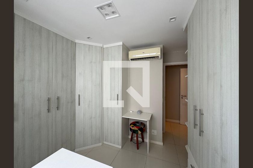 Casa, 4 quartos, 264 m² - Foto 45