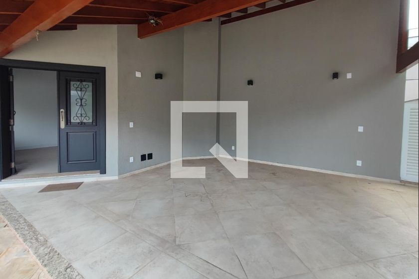 Casa à Venda - Swiss Park, 4 Quartos,  360 m2 em , Campinas - sp | SoloBR