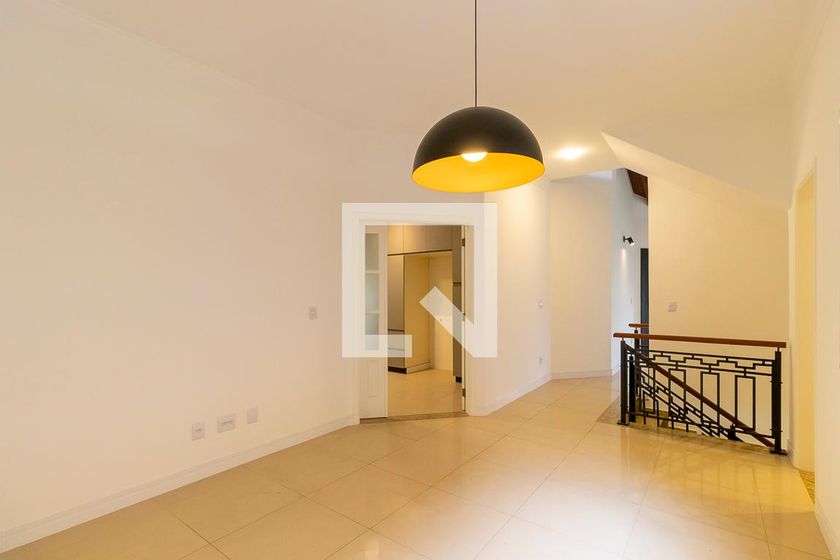 Casa à Venda - Swiss Park, 4 Quartos,  360 m2 em , Campinas - sp | SoloBR