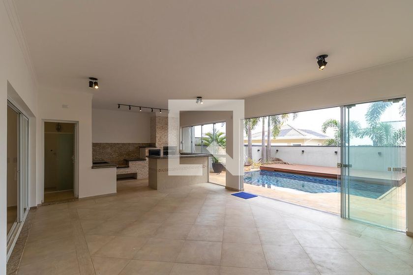 Casa à Venda - Swiss Park, 4 Quartos,  360 m2 em , Campinas - sp | SoloBR
