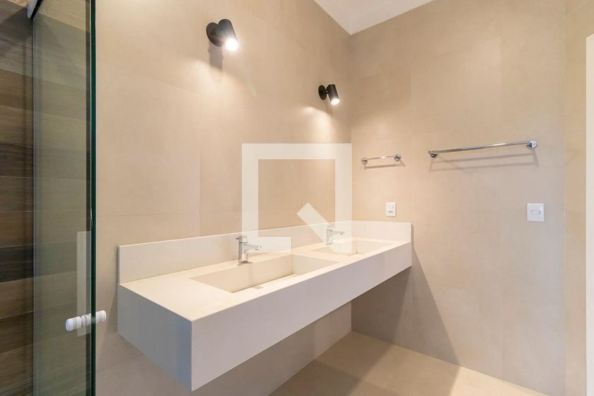 Casa à Venda - Swiss Park, 4 Quartos,  360 m2 em , Campinas - sp | SoloBR