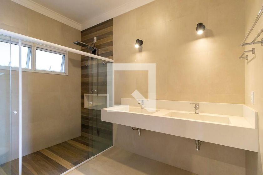 Casa à Venda - Swiss Park, 4 Quartos,  360 m2 em , Campinas - sp | SoloBR