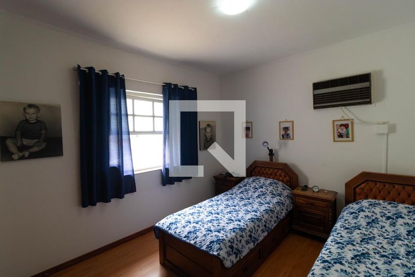 Casa à Venda - Jardim Planalto, 4 Quartos,  400 m2 em , Campinas - sp | SoloBR