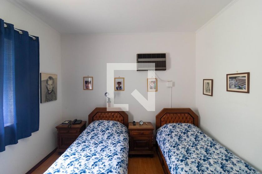 Casa à Venda - Jardim Planalto, 4 Quartos,  400 m2 em , Campinas - sp | SoloBR