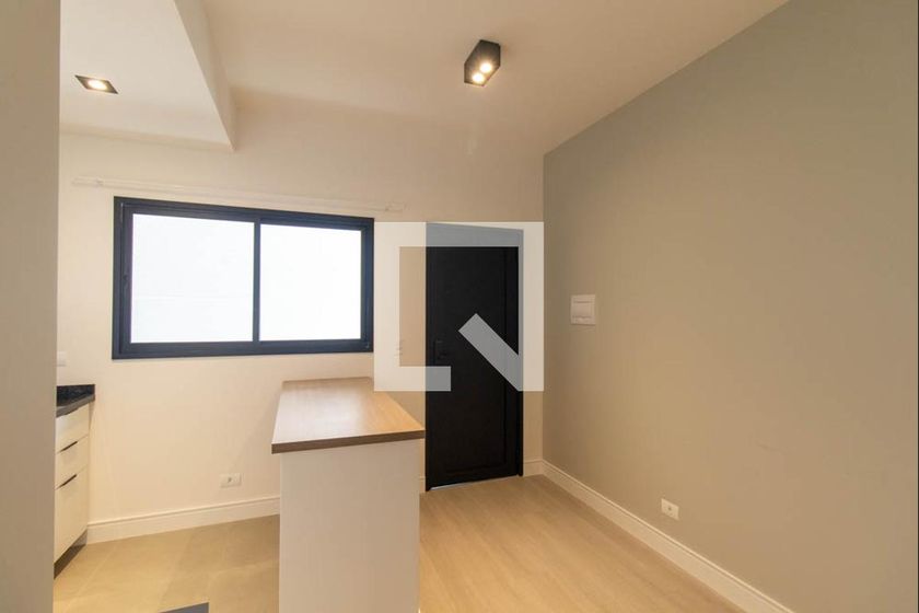 Apartamento com 1 quarto para alugar em Portão, Curitiba por R$ 2.050,00