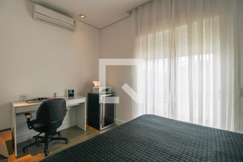 Casa à Venda - Jardim Chapadão, 5 Quartos,  330 m2 em , Campinas - sp | SoloBR