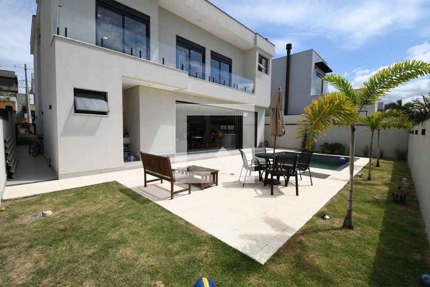 Casa à Venda - Res. Parque dos Alecrins, 4 Quartos,  265 m2 em , Campinas - sp | SoloBR