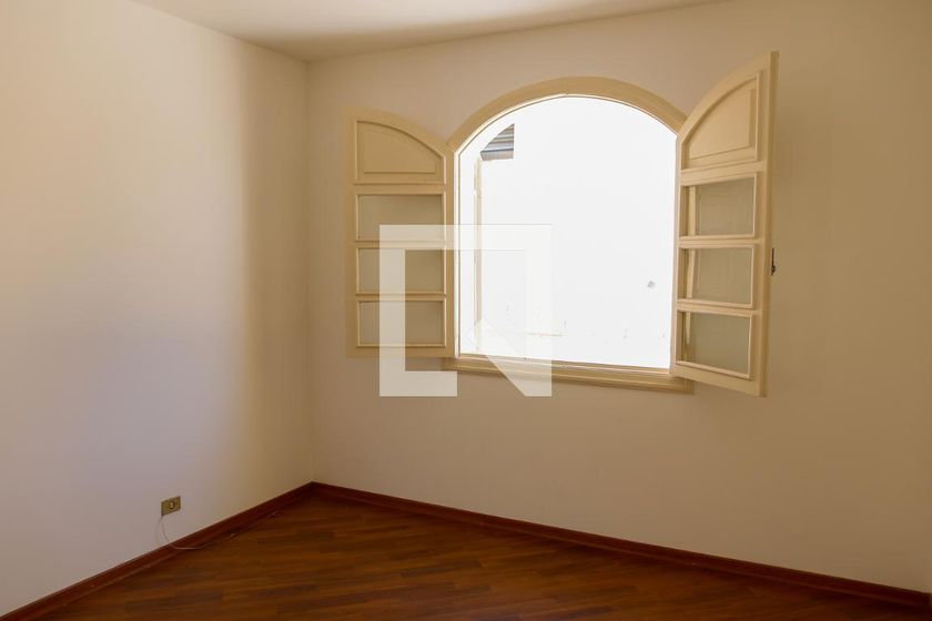 Casa, 5 quartos, 210 m² - Foto 22