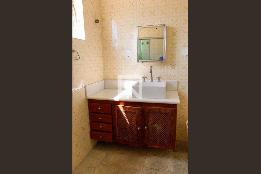Casa, 5 quartos, 210 m² - Foto 32