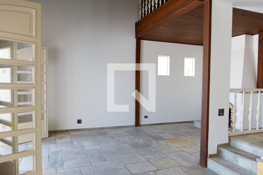 Casa, 5 quartos, 210 m² - Foto 3