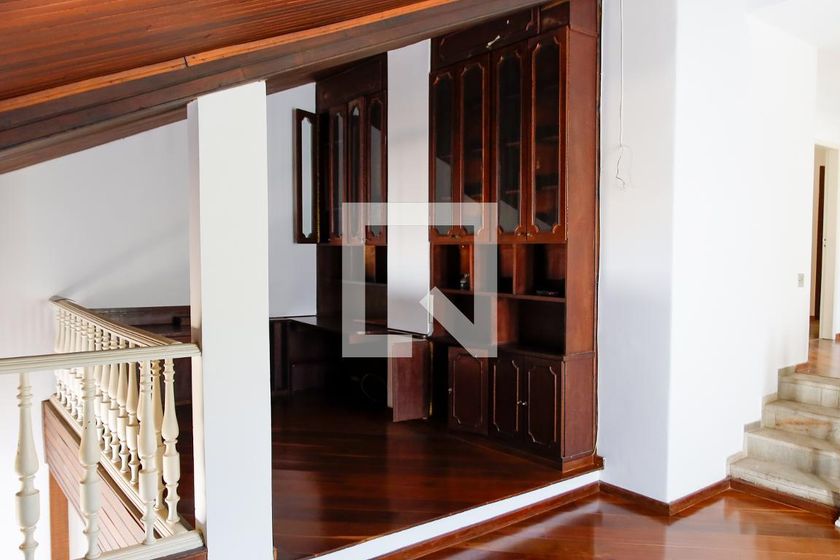 Casa, 5 quartos, 210 m² - Foto 10