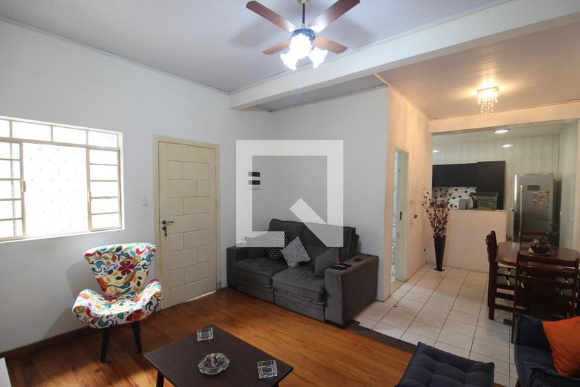 Casa, 5 quartos, 130 m² - Foto 1