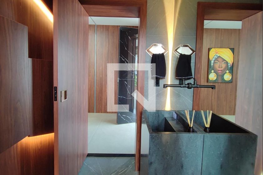 Casa à Venda - Swiss Park, 3 Quartos,  290 m2 em , Campinas - sp | SoloBR
