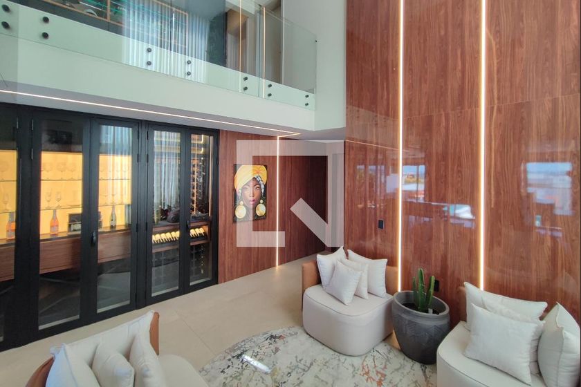 Casa à Venda - Swiss Park, 3 Quartos,  290 m2 em , Campinas - sp | SoloBR