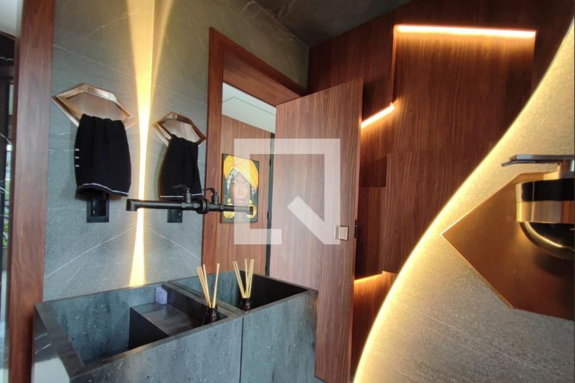 Casa à Venda - Swiss Park, 3 Quartos,  290 m2 em , Campinas - sp | SoloBR