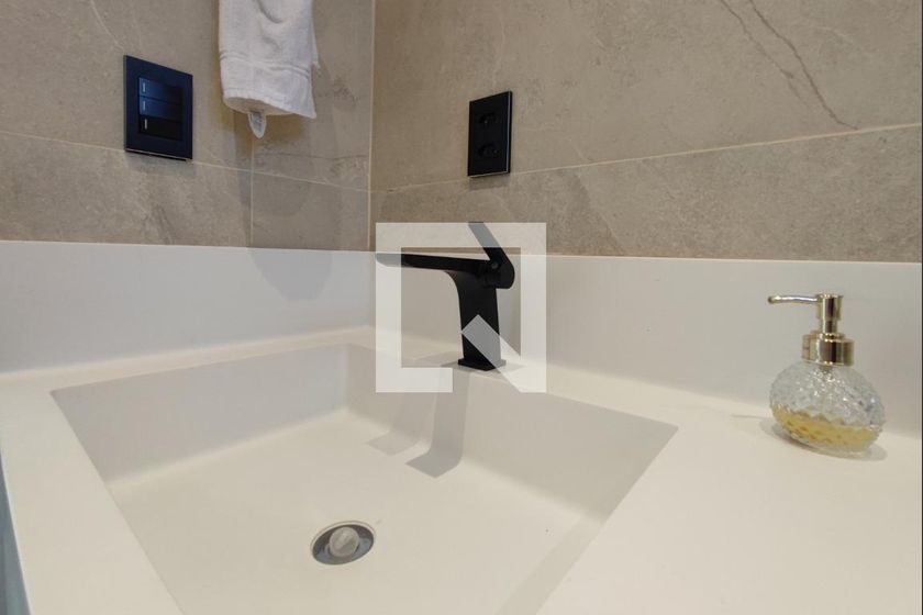Casa à Venda - Swiss Park, 3 Quartos,  290 m2 em , Campinas - sp | SoloBR
